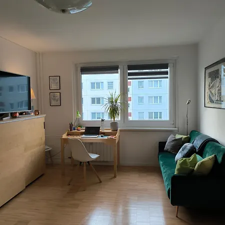 Ferienwohnung Fuer 1-3 Personen In Berlin, Naehe U Friedrichsfelde